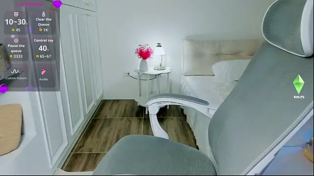 Snapshot of strawberry-ni chatting on 14, 11, 2025 strawberry-ni online show from 14, 11, 2025