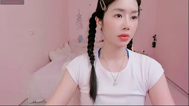 strawberry-ni online show from 19, 9, 2025
