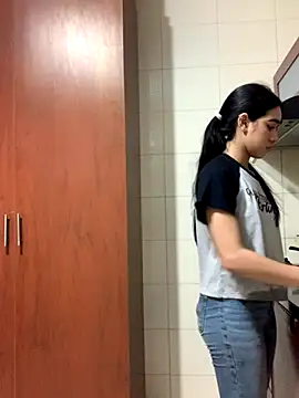 Kylie Patrick online show from 17, 10, 2025