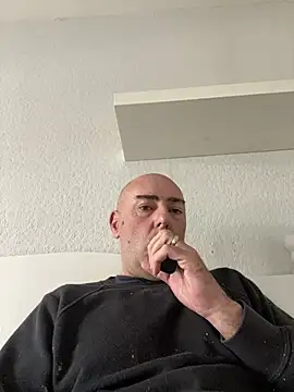 Richmcgee online show from 12, 4, 2026