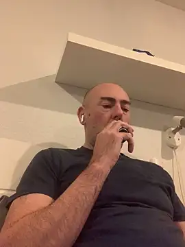 Richmcgee online show from 17, 4, 2026