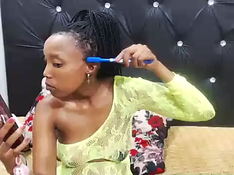 AppleAss02 online show from 10, 10, 2025