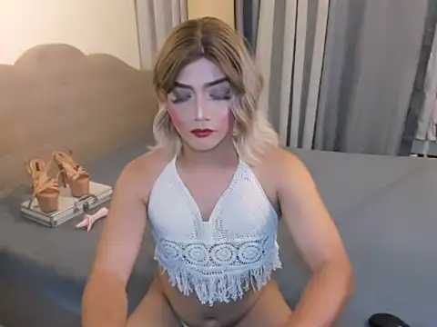 Snapshot of 9IncHugeCockSelfSucker chatting on 12, 10, 2025 9IncHugeCockSelfSucker online show from 12, 10, 2025