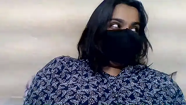 Vaani Singha online show from 4, 6, 2026