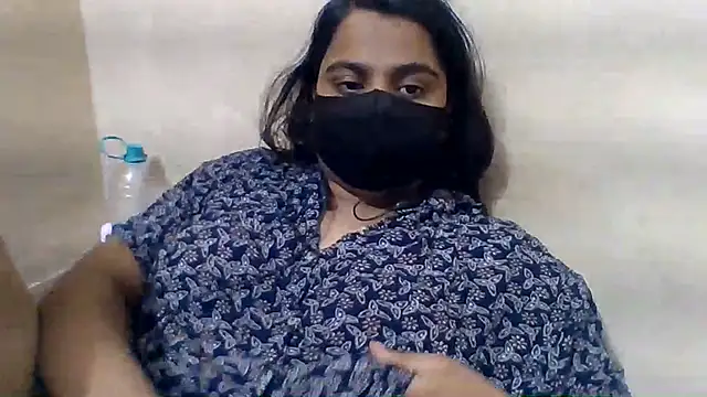 Snapshot of Vaani_Singha chatting on 15, 6, 2026 Vaani Singha online show from 15, 6, 2026