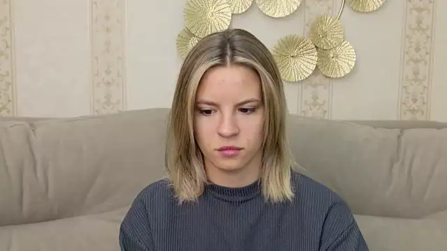 KiaraRolls online show from 21, 9, 2025