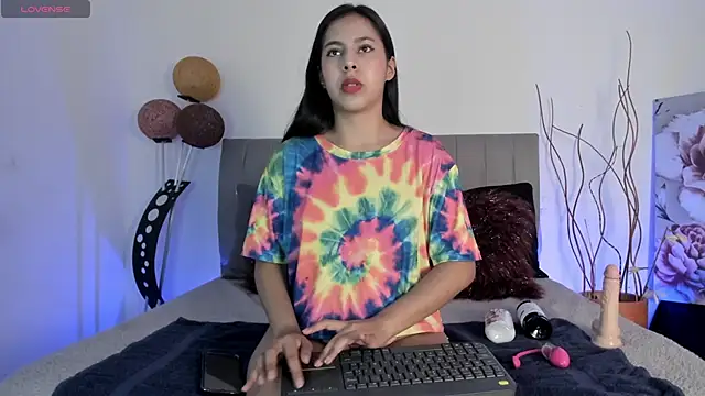 SoffiRousee online show from 19, 9, 2025