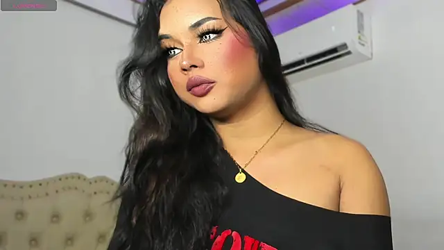 Snapshot of MissRumi_Hunter chatting on 6, 11, 2025 MissRumi Hunter online show from 6, 11, 2025