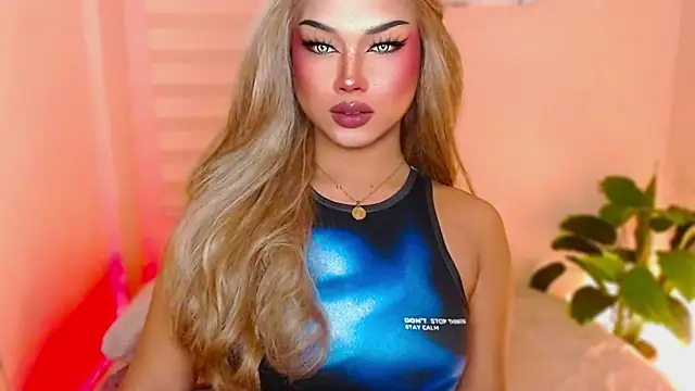 Snapshot of MissRumi_Hunter chatting on 4, 11, 2025 MissRumi Hunter online show from 4, 11, 2025