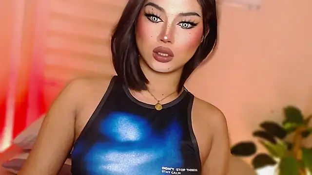 Snapshot of MissRumi_Hunter chatting on 10, 11, 2025 MissRumi Hunter online show from 10, 11, 2025