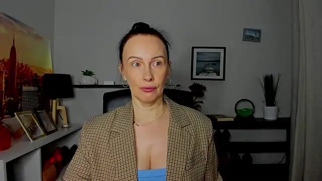 Velvet Jasmine online show from 23, 10, 2025