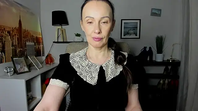 Velvet Jasmine online show from 12, 2, 2026