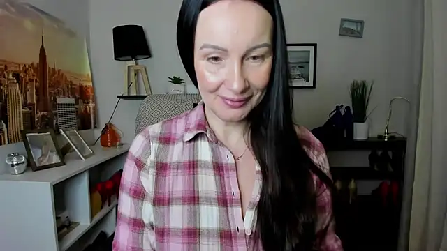 Velvet Jasmine online show from 24, 2, 2026