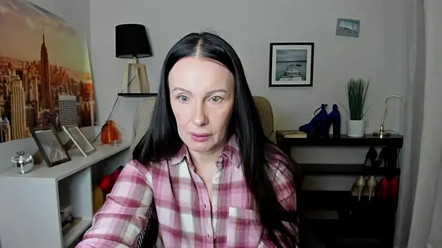 Velvet Jasmine online show from 10, 2, 2026