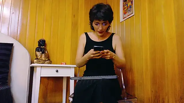 Snapshot of Zafiro_Gem_ chatting on 28, 10, 2025 Zafiro Gem online show from 28, 10, 2025