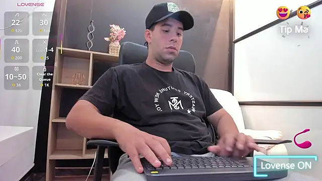 JhoanMontes online show from 18, 9, 2025