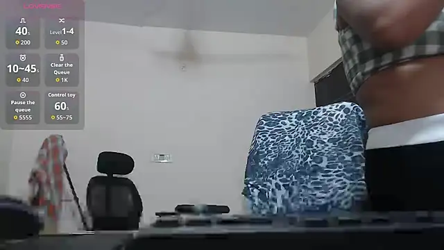  LoveBirds online show from 19, 3, 2026