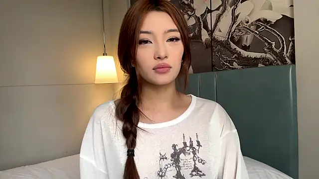 LaurelLeier online show from 20, 12, 2025