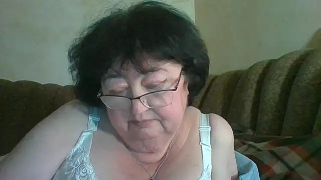 MilaSky5303 online show from 15, 2, 2026