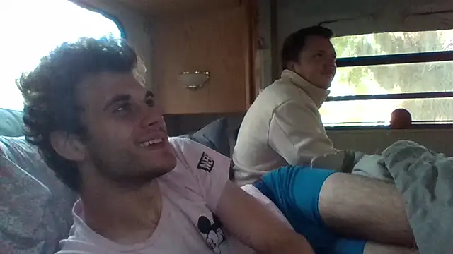 DeafGuyProud389 online show from 10, 9, 2025