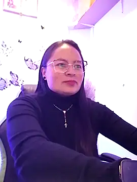 Daliz Leon online show from 19, 9, 2025