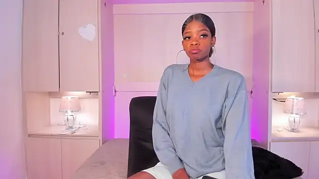 Stefannyevans  online show from 15, 5, 2026