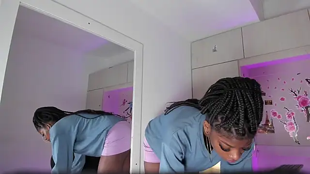 Stefannyevans  online show from 18, 12, 2025