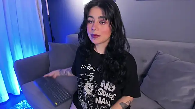 flower smith  online show from 7, 11, 2025