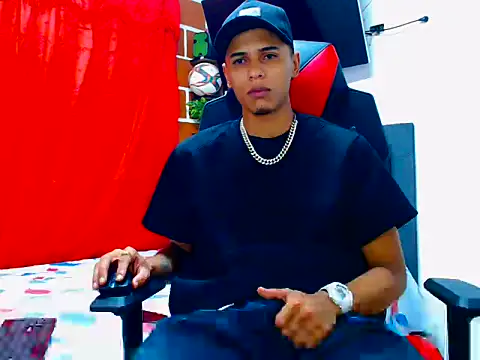 Snapshot of cristian_tayron1 chatting on 12, 6, 2026 cristian tayron1 online show from 12, 6, 2026