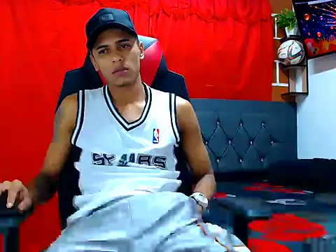 Snapshot of cristian_tayron1 chatting on 7, 7, 2026 cristian tayron1 online show from 7, 7, 2026