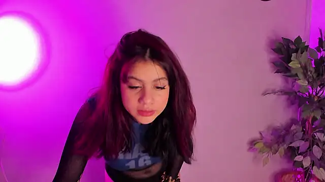 Julieth brown  online show from 15, 2, 2026