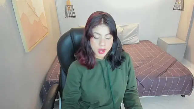 Snapshot of Julieth_brown_ chatting on 16, 11, 2025 Julieth brown online show from 16, 11, 2025