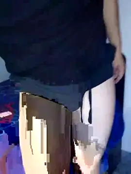 Snapshot of Banouti_23 chatting on 31, 10, 2025 Banouti 23 online show from 31, 10, 2025