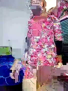 Snapshot of Banouti_23 chatting on 19, 10, 2025 Banouti 23 online show from 19, 10, 2025