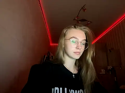 Snapshot of bellameow88 chatting on 21, 9, 2025 bellameow88 online show from 21, 9, 2025