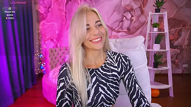 BellaRayyy online show from 7, 11, 2025