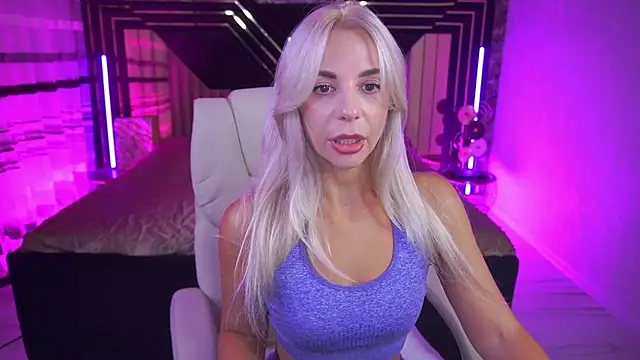 Snapshot of BellaRayyy chatting on 22, 7, 2026 BellaRayyy online show from 22, 7, 2026