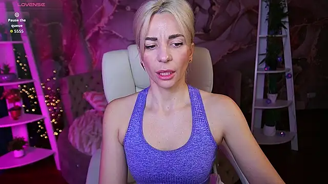 BellaRayyy online show from 31, 3, 2026