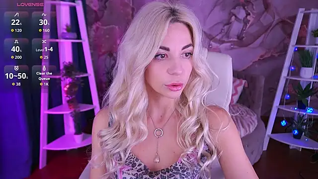 Snapshot of BellaRayyy chatting on 10, 1, 2026 BellaRayyy online show from 10, 1, 2026