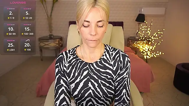 BellaRayyy online show from 7, 4, 2026