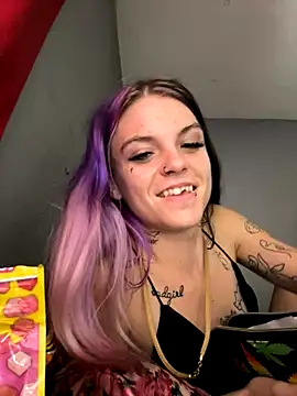 ittybittymeryssa online show from 18, 11, 2025