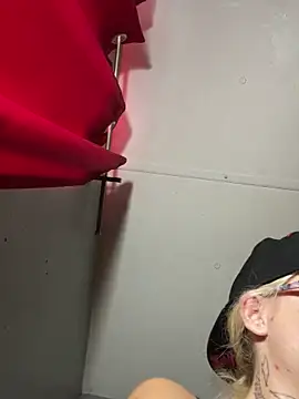 ittybittymeryssa online show from 10, 10, 2025