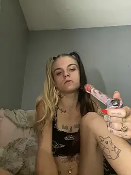 ittybittymeryssa online show from 27, 10, 2025