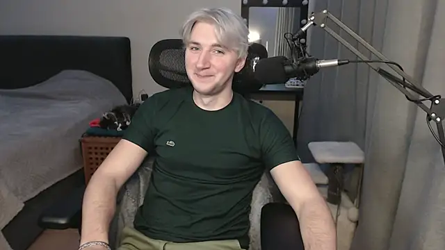 Elvin Vaenight online show from 11, 11, 2025