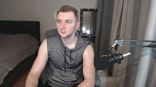 Elvin Vaenight online show from 9, 9, 2025