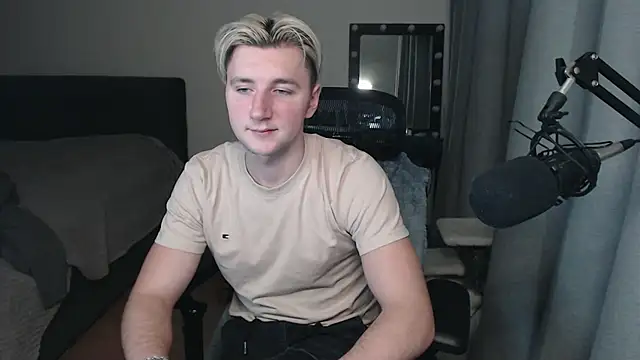 Elvin Vaenight online show from 2, 11, 2025