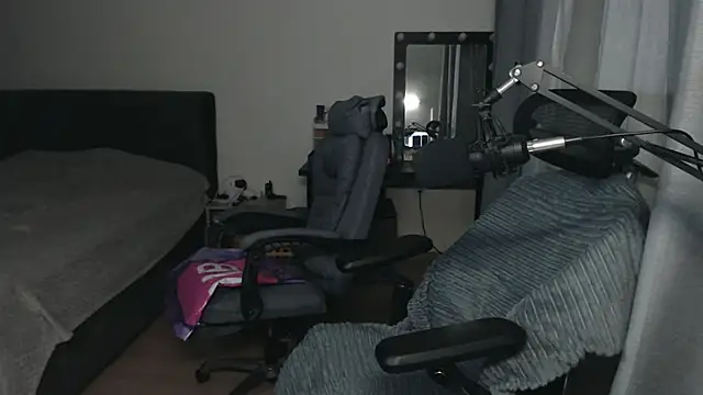 Elvin Vaenight online show from 8, 10, 2025