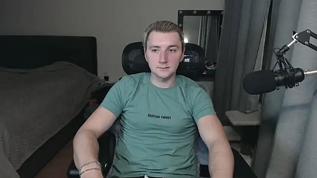 Elvin Vaenight online show from 22, 10, 2025