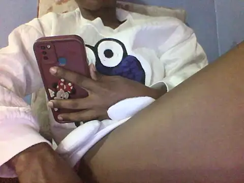 Moongodessy online show from 22, 12, 2025