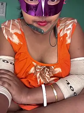 mimi87hoty online show from 4, 3, 2026